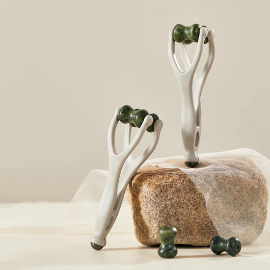 Naturstein-Massageset: Schabbrett, Fingerclip und eifrmiges Massagegert